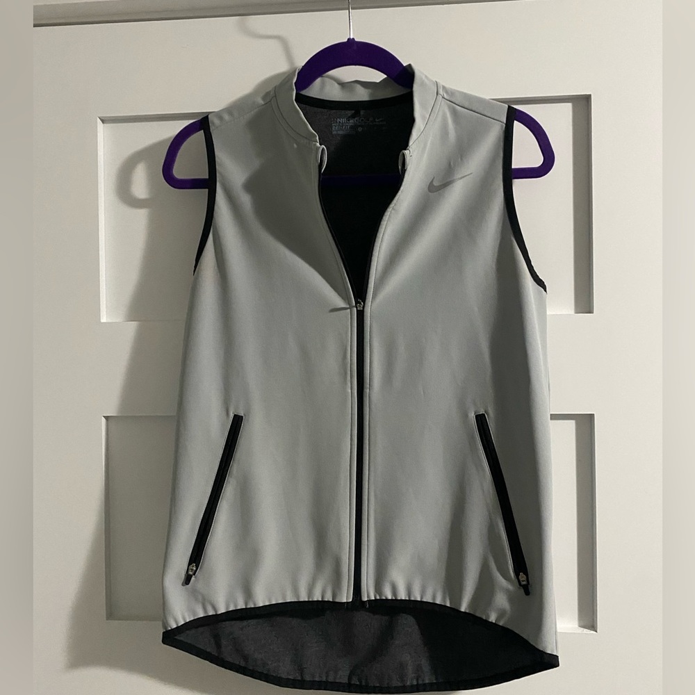 Nike gold vest. Worn once. New quality!